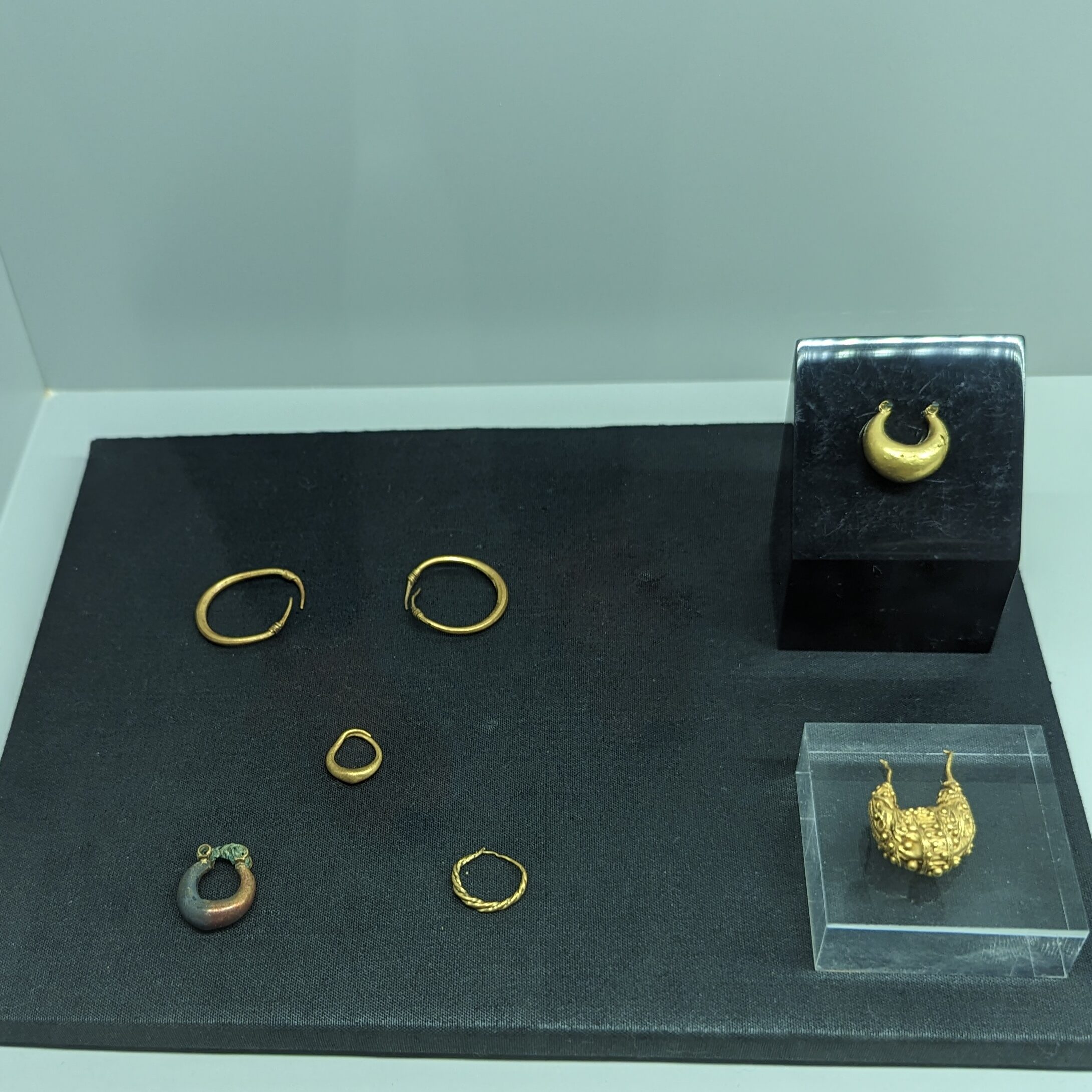 Iberian jewelry