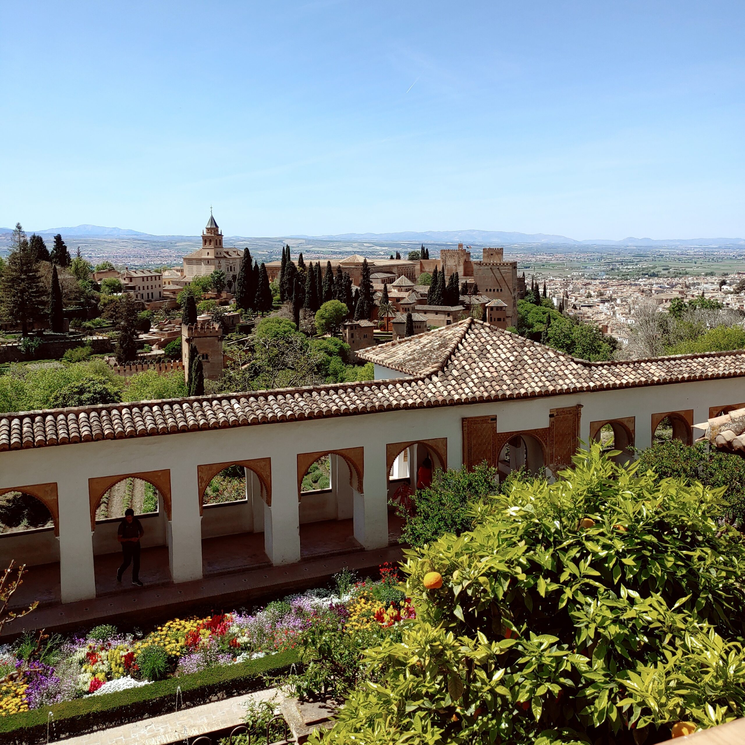 The Generalife as an example of a munya like Ruzafa.