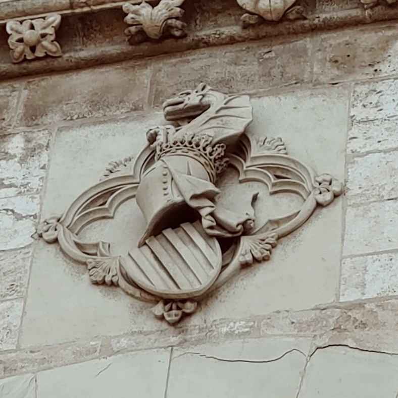 Coat of arms of the Aragonese royal family on the Torres de Serranos.